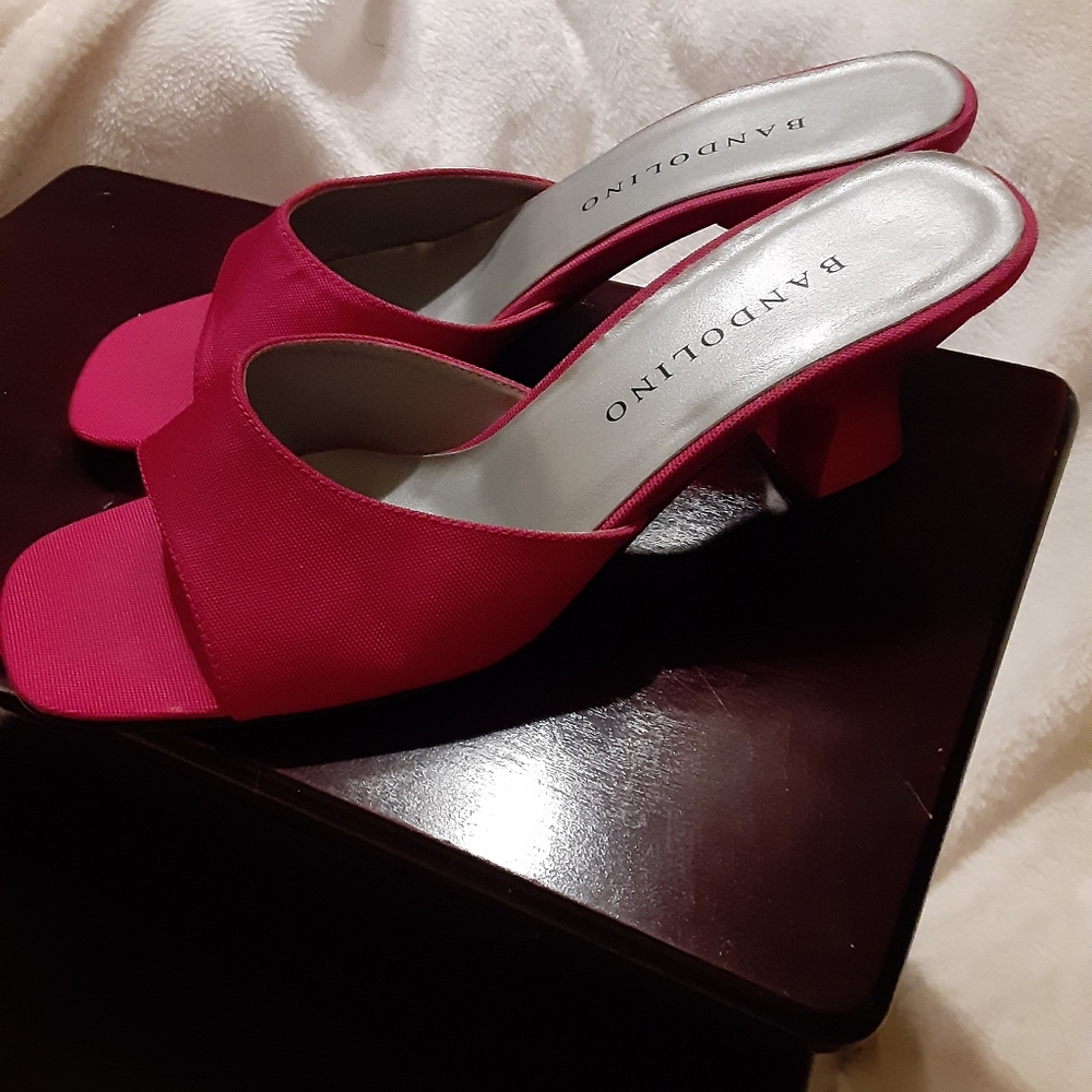 Fancy low heel